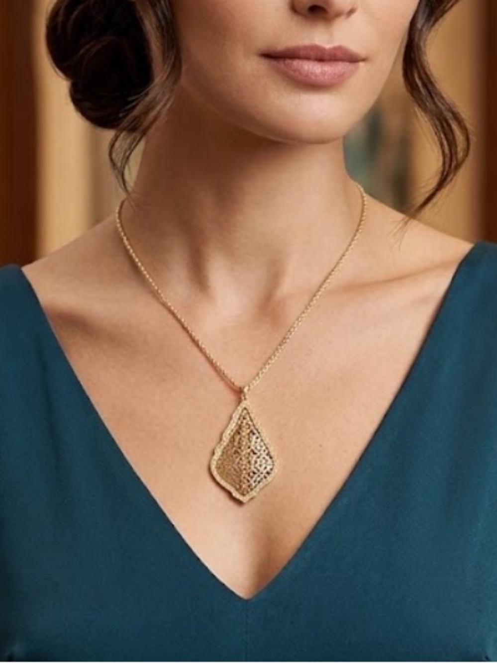 Kendra Scott Aiden Gold -Tone Filigree Pendant